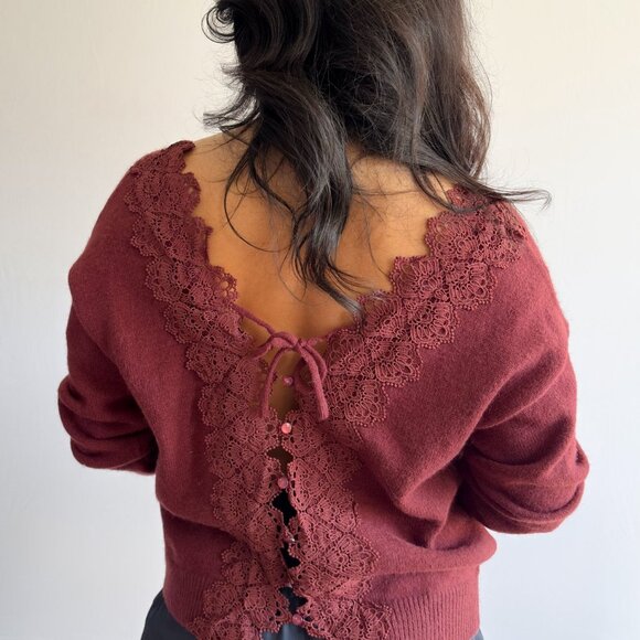 Women’s 3-Way Lace-Trim Convertible Sweater Cardigan – Burgundy - Picture 13 of 13
